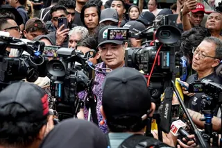 Rafizi Ramli (centre) speaks to reporters during a protest on April 25. Photo: Facebook/Rafizi Ramli