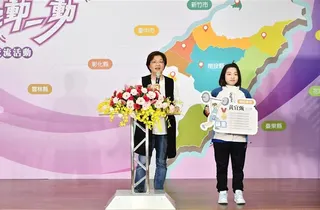 彰化縣長王惠美指出，很開心一路見證黃宜甄從地方新秀蛻變為亞洲冠軍。（彰化縣政府提供）