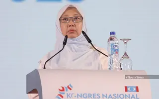 Without naming specific individuals, Johor PKR leadership council chairman Datuk Seri Dr Zaliha Mustafa said these former leaders and members appeared to favour using media platforms to spread perceptions that risked confusing all parties, including PKR members. - NSTP file pic