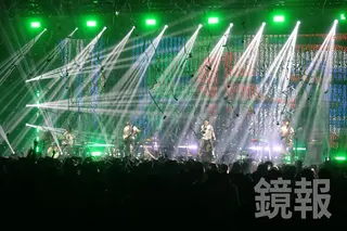 Dragon Pony許願下次唱到更大的場地，不過粉絲一聽到TICC，立刻驚喊「安堆」（韓文：不行），笑翻全場。林煒凱攝