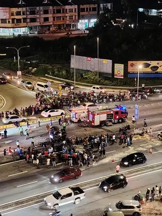 Kajang district police chief Assistant Commissioner Naazron Abdul Yusof said the car was believed to have been speeding while going downhill before losing control and crashing into another vehicle in the middle lane of the SILK Highway towards Kajang. — Picture via Facebook