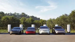 全台超級充電站已達115座，15分鐘就能補充超過300公里續航。（圖／Tesla提供）