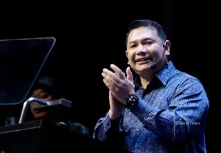 Bersama co-founder Rafizi Ramli has dismissed claims that RM8.5 million was paid to acquire the political party, describing the allegation as slander spread by cyber troopers. – NSTP pic