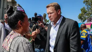 Spencer Pratt speaking at a campaign block party event on 10th Avenue in Los Angeles