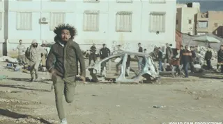 巴勒斯坦裔人權倡議導演阿布達拉．哈蒂柏（Abdallah ALKHATIB）的《圍城生存指南》（Chronicles from the Siege）取材自2011年敘利亞內戰巴勒斯坦難民營的經歷，映照出加薩的屠殺日常。（台北電影節提供）