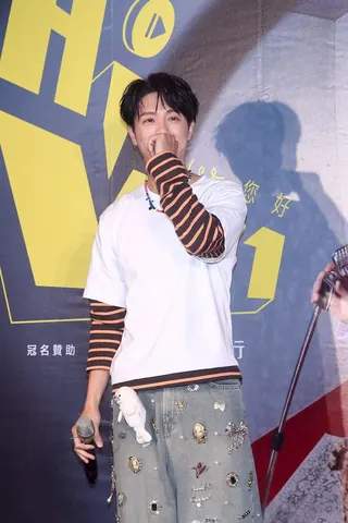 韋禮安在慶功記者會上無預警落淚。李鍾泉攝