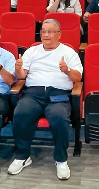 這名涉案政風主管資歷豐富，常到各科室進行防貪汙等法令政策宣導。（翻攝臉書）