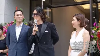 彰化氣溫中午直飆36度，日本知名男公關羅蘭一身長袖黑西裝出席開幕活動，成為網友熱議話題。畫面授權threads comics0923