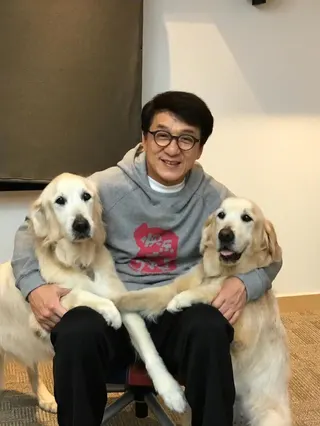 元華透露成龍小時候性格比較吝嗇。（圖／翻攝自成龍微博）