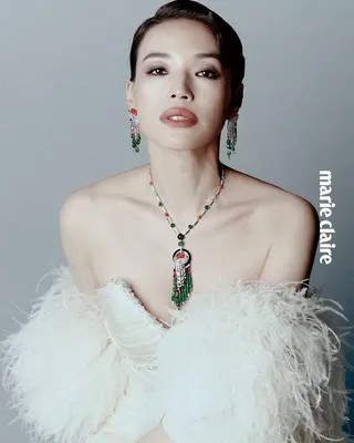 舒淇近日擔任雜誌6月號封面人物。（圖／marie claire美麗佳人國際中文版提供）