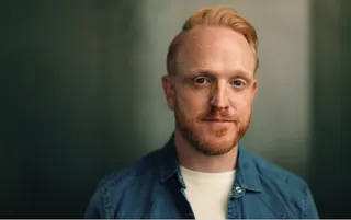 歐文瑞斯戴維斯（Owain Rhys Davies）驟逝，享年44歲。（圖／翻攝自IMDb）