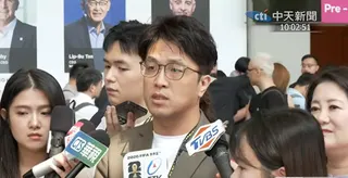 沈伯洋3日參訪InnoVEX科技新創展會。（圖／中天新聞）