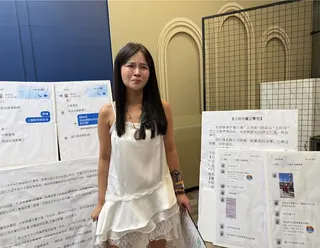 丟丟妹忍不住委屈落淚。（丟丟妹提供）