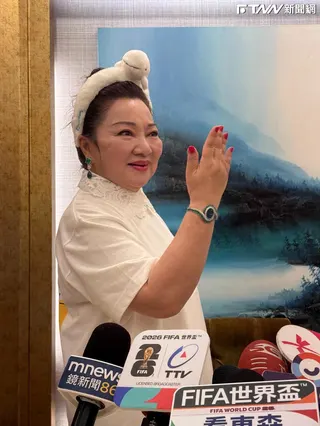 白冰冰手上的名錶要價2000萬。（圖／記者吳雨婕攝）