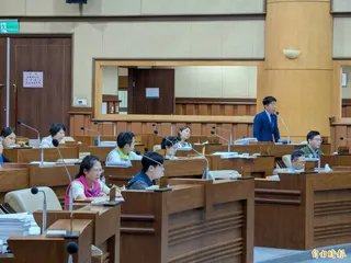基隆市議會審查市府追加預算。(記者盧賢秀攝)