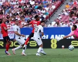 Harry Kane (left) scores England’s winning goal against New Zealand at Raymond James Stadium.
