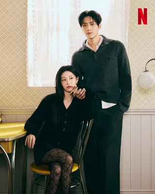 金宣虎合作高允貞演出韓劇《愛情怎麼翻譯？》爆紅。（圖／翻攝自IG @netflixkr）