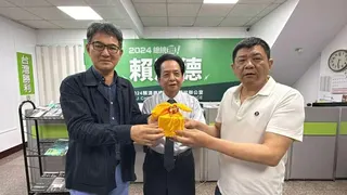 ▲齊心同行、圓滿交接！劉建國卸任雲林縣黨部主委，江宗保接棒續寫新局。（圖／記者劉美君翻攝）