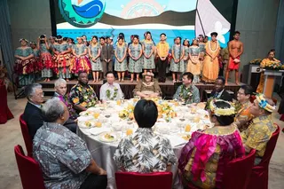 外交部長林佳龍2026.6.5晚間陪同總統賴清德出席由太平洋友邦馬紹爾群島、吐瓦魯及帛琉聯合舉辦的「太平洋文化盛宴」，國安會秘書長吳釗燮也一同出席。摘自林佳龍臉書