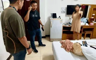 被解救時，受害人獨自在酒店房間內。(取材自紅星新聞)