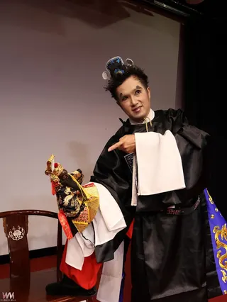 歌仔戲遇上布袋戲會擦出什麼火花？《三水映心》將於7月在員林登場，今日搶先亮相宣傳會，展現跨界舞台魅力。（記者陳雅芳攝）