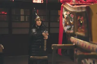 《阿松與阿暖》融合王船文化、紙藝工藝與穿越元素，首集播出即引發話題。（民視提供）