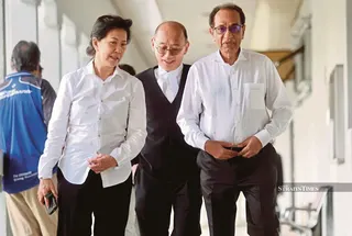 Lawyer Datuk Low Beng Choo (left) testified in court as a defence witness in a suit involving the heirs Lim Siew Kim, the granddaughter of Genting founder Tan Sri Lim Goh Tong. NSTP file pic