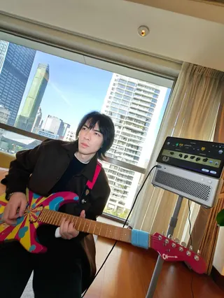 蕭敬騰表示新歌〈賜我力量吧〉走Disco曲風，聽前奏就讓人想搖擺。翻攝IG＠jam_hsiao0330