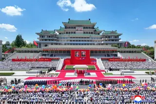 朝鮮方面在金日成廣場準備了盛大的歡迎儀式。