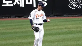 韓華鷹隊「台灣王子」王彥程接受專訪 韓華鷹隊台灣左投王彥程（圖）本季轉戰韓職舞台。王彥程14日接受中央社專訪時說，經多年職棒洗禮，他覺得自己最大的蛻變是「更勇敢」。中央社記者楊啟芳大田攝115年4月14日