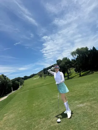 身兼多個壁球相關團體顧問的廖家儀，透過親身參與運動，鼓勵更多家庭培養健康運動習慣。（圖／民視提供）