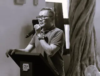 劇場界暱稱為「Sammy」的王世信，是台灣舞台設計界的指標性翹楚（圖／國立臺北藝術大學戲劇學院 提供）