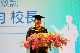 北科大任貽均校長於畢業典禮勉勵畢業生勇敢迎向AI時代挑戰 (北科大提供)
