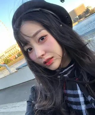 至於金世星本人，經紀人透露她收到禮物後並未過度反應，而是第一時間向公司反映，由團隊協助處理後續事宜。（圖／翻攝自金世星IG）
