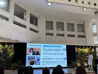 台北榮總神經內科主治醫師蔡孟儒說，國內愈來愈多家庭陷入失智困境，目前失智患者9成...