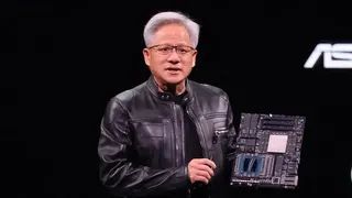 韓國知名命理師朴成俊說黃仁勳面相，額頭寬闊高聳擁有過人的智慧與創造力，而鼻子屬於「一生財源不絕、足以統領商業帝國」的大富豪面相。（圖／記者鄭孟晃攝影）