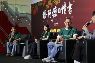 王彦桐（左起）、李思潼和导演蓝鸿春接受主持人刘伟龙的访问。（谢智扬摄）