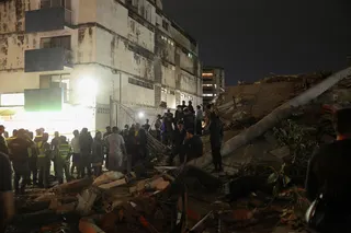 加拉加斯一栋建筑被夷为平地。（路透社）