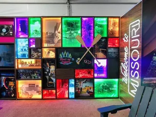 密蘇里州展館展示該州景點與特色。(讀者EIIie Hung提供)