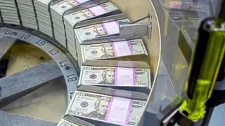 数据显示，全球首10大外汇储备持有经济体中，有7个位于亚洲地区。（法新社档案照）