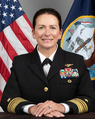 前海軍中將南希．拉科爾（ Nancy Lacore ）。 圖：翻攝自@allenanalysis