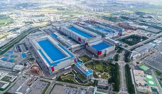 三星集團和SK集團計劃各自興建兩座晶圓廠，總投資額達800兆韓元。（路透）