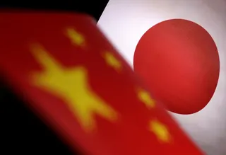 中國商務部29日一早連發兩份公告，宣布將防衛研究所等20家日本實體列入出口管制管...