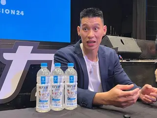 林書豪談NBA休賽季變動以及與前隊友安東尼等人的對談。（記者劉肇育／攝影）