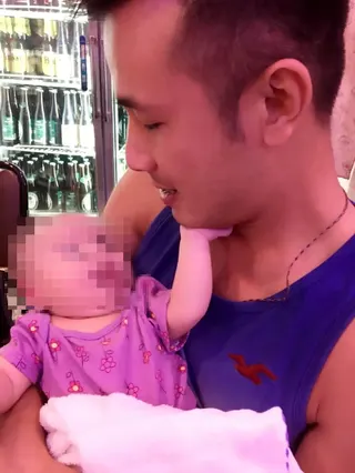 遺孀曬出傅子純與乾兒子的合照。（圖／翻攝自Corrina臉書）