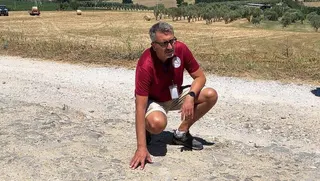 義大利建築師艾斯波西多（Luca Esposito）花了10幾年當背包客下鄉考察...