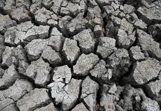 超級聖嬰將劇烈扭轉全球降雨與氣溫型態，引發非洲東部、澳洲、印尼及南美北部的嚴重乾...