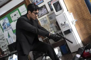 「金特務：本色回歸」融合高強度動作、復仇劇情與父女情感。(Netflix提供)