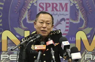 Chief Commissioner Datuk Seri Abd Halim Aman dismissed speculation that the commission had halted its probe into the alleged mastermind behind the 1Malaysia Development Berhad (1MDB) scandal. - NSTP/MOHD FADLI HAMZAH