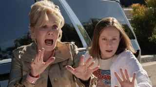 Jean Smart and Hannah Einbinder in Hacks